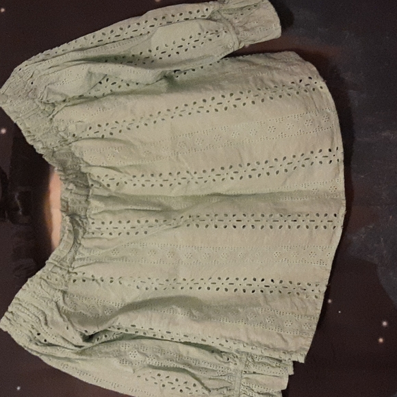 mint green off the shoulder crop top floral eyelet design half sleeve medium - Picture 1 of 4